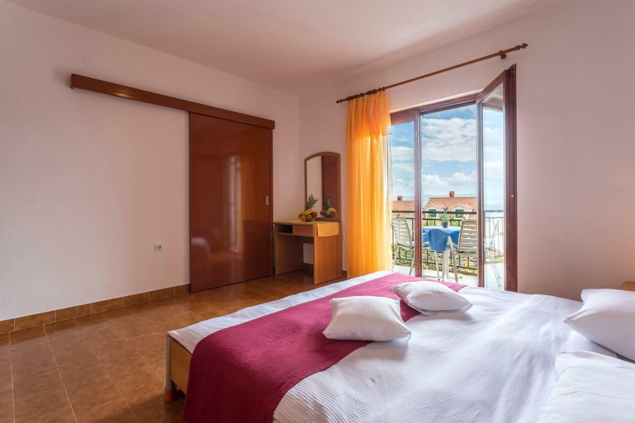 Apartmani Bezma Bol Exterior foto