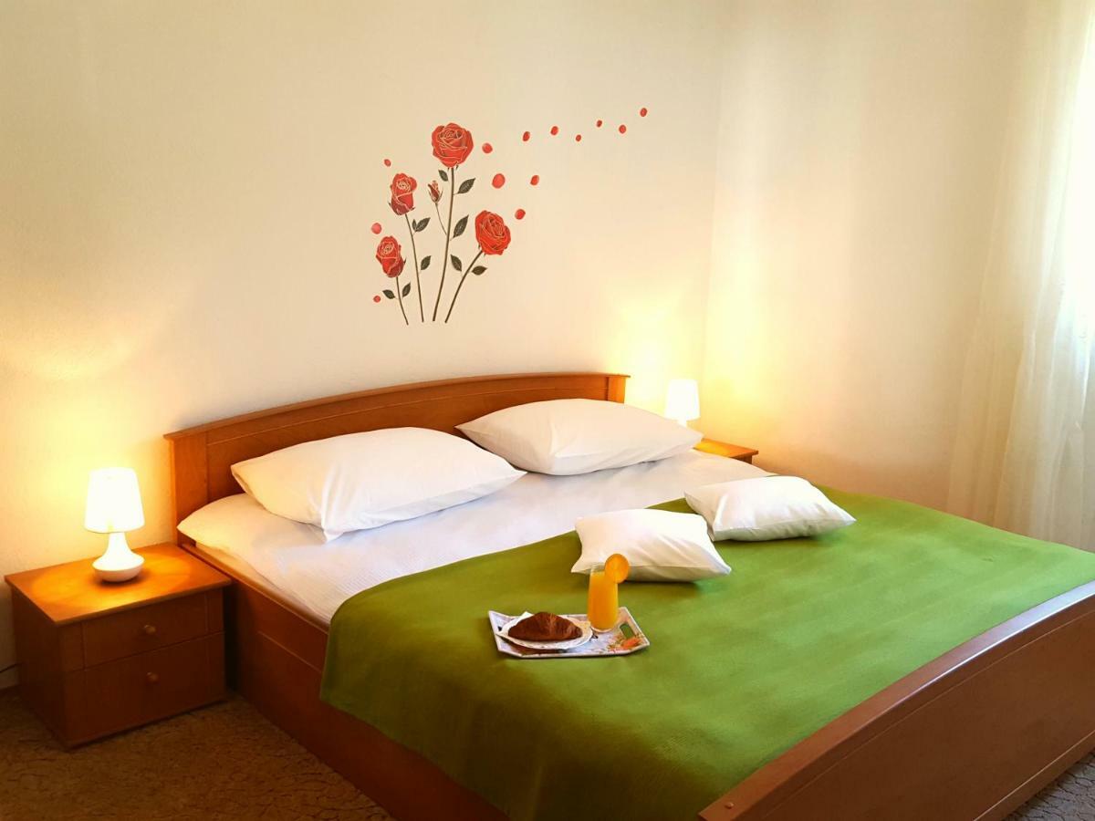 Apartmani Bezma Bol Exterior foto