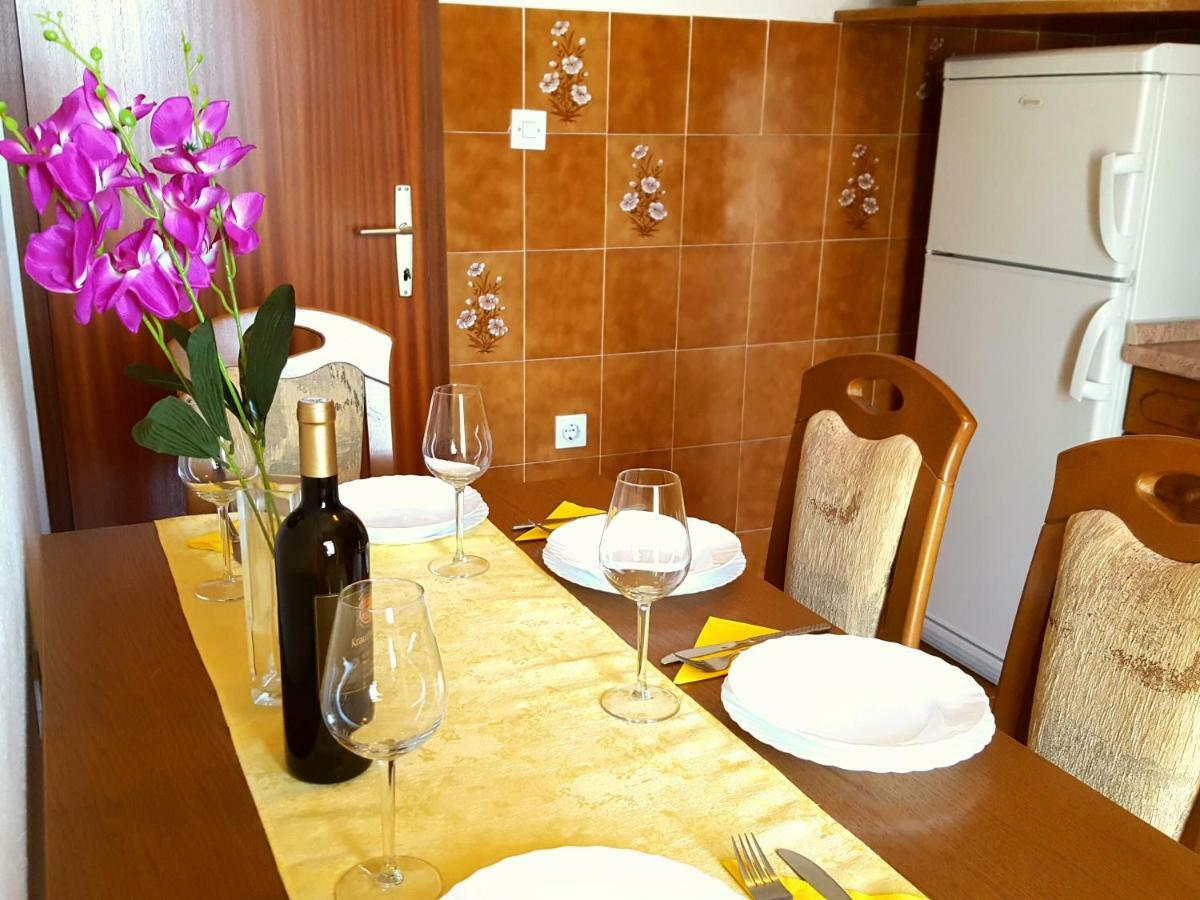 Apartmani Bezma Bol Exterior foto