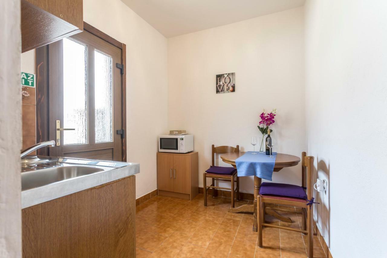 Apartmani Bezma Bol Exterior foto